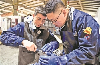 师带徒 强技能